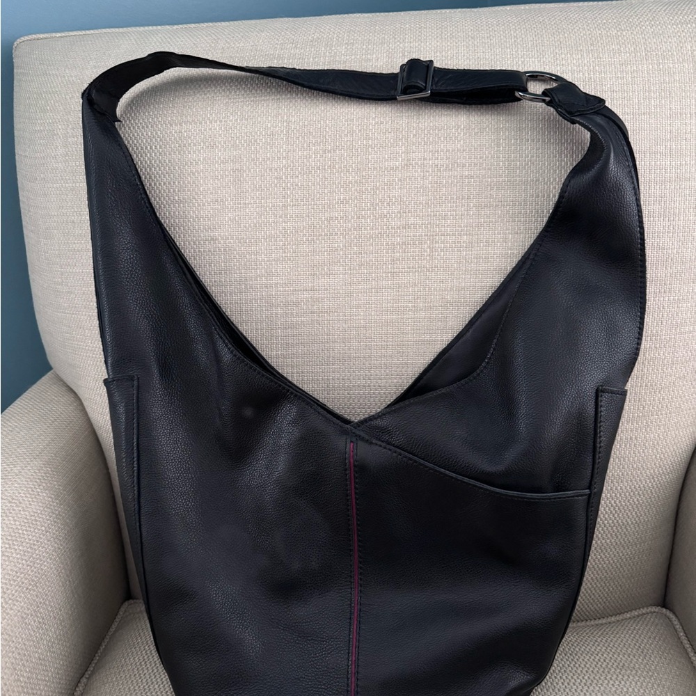 Hammitt Tom Zip, Red Interior, Gunmetal hardware
